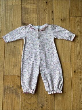 Kissy Kissy Garden Trellis Floral Convertible Gown size Small 3-6 Months